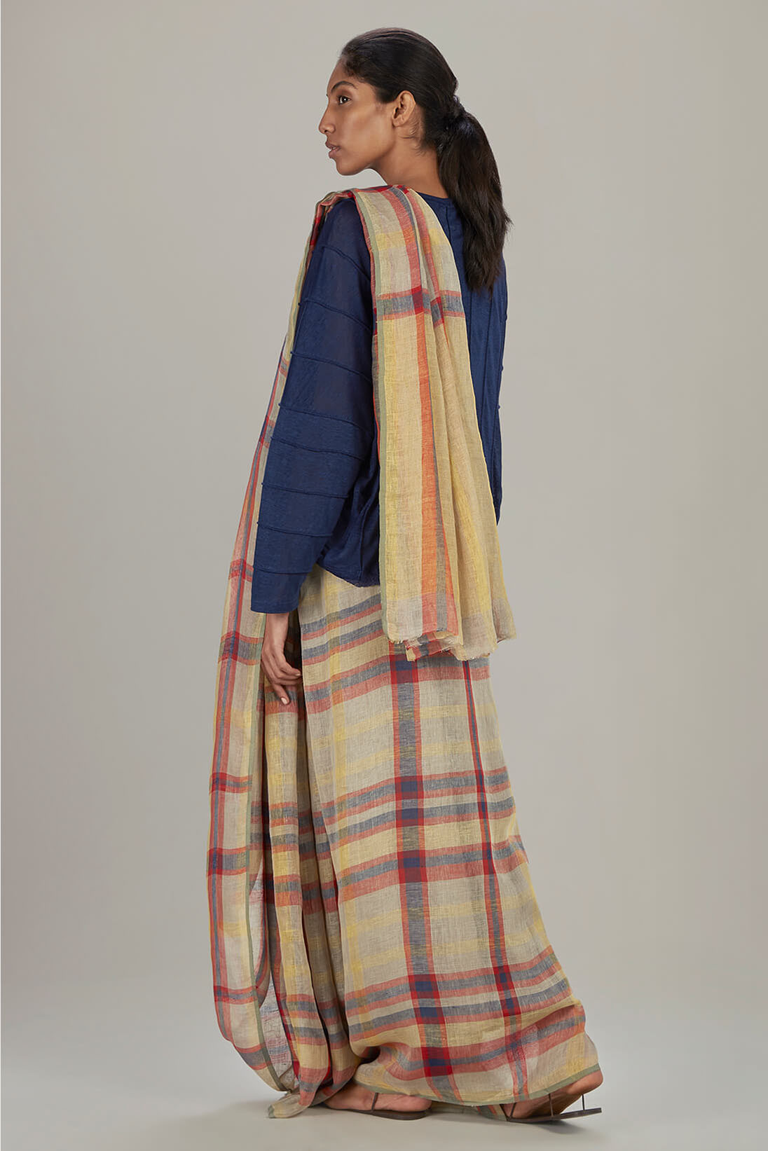 sari plaid