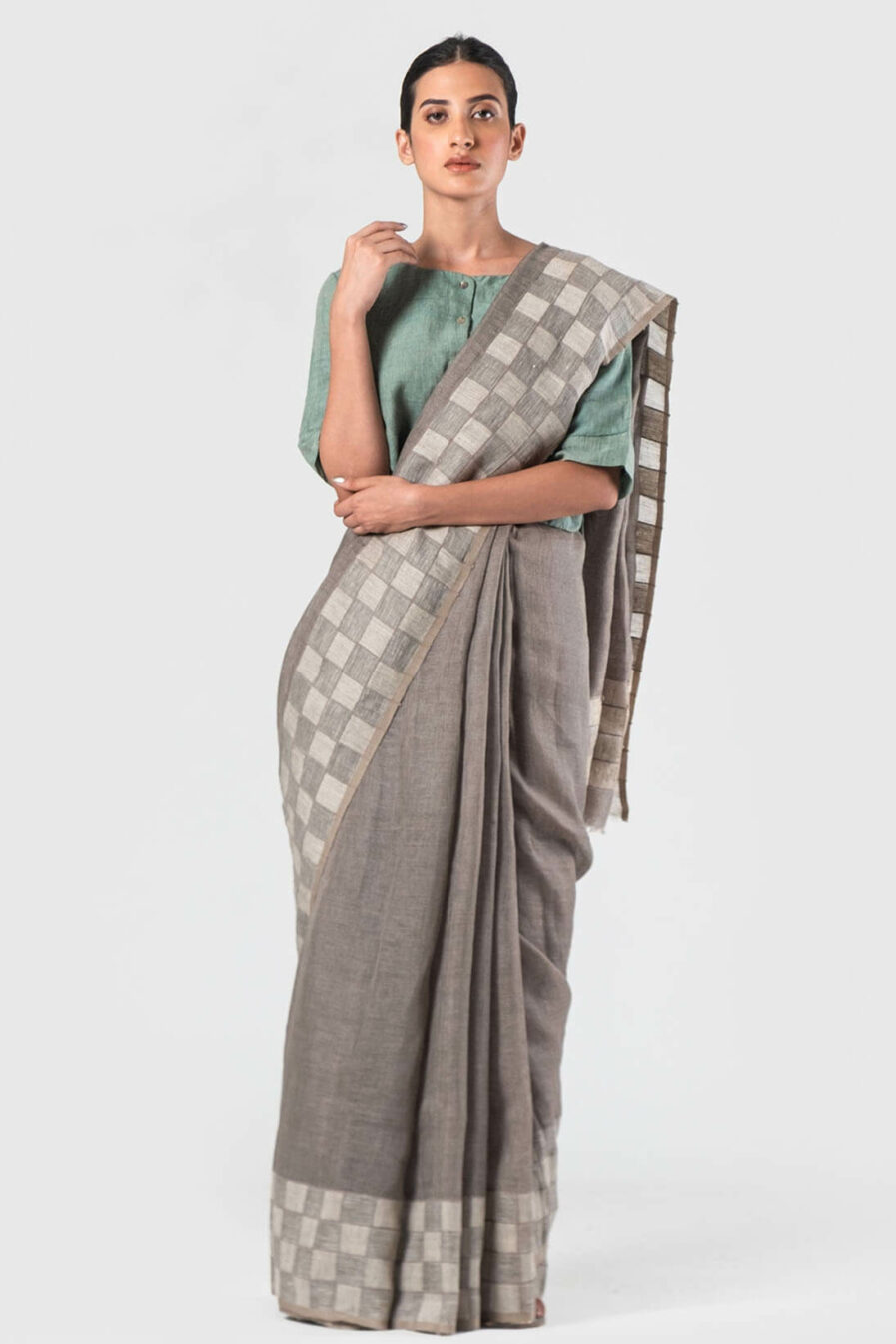 Anavila Grey Checkered jamdani border pallu sari